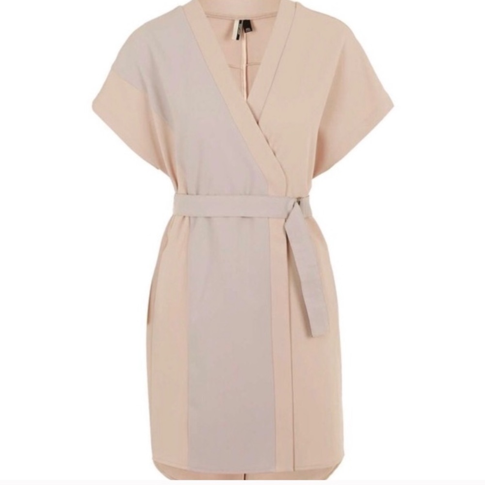 Topshop | RARE Two-Toned Dress w/ Belt and Snap